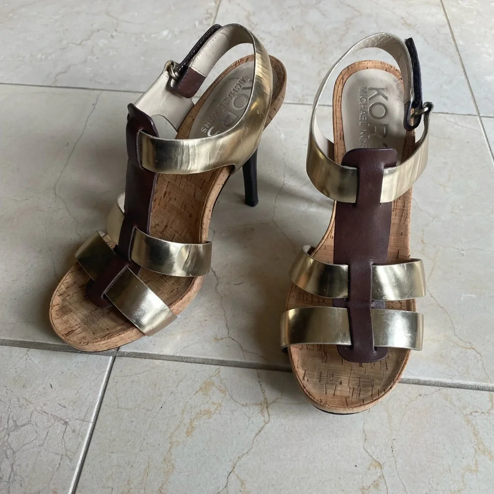 Michael Kors metallic gold and brown heel - Picture 1 of 4